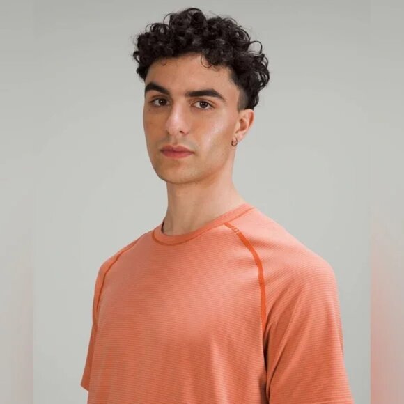 Lululemon Men’s Metal Vent Tech Training / Workout Tee | Size L | Orange - Picture 1 of 5
